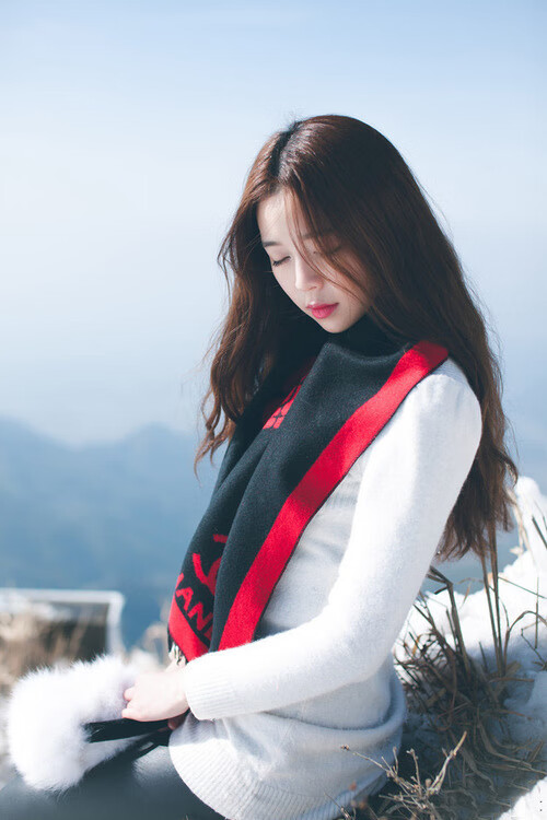 开云·体育官网APP下载-意大利骑手弗洛尔·德·温内在2024年欧洲三项赛锦标赛中获得个人铜牌，表现出色。